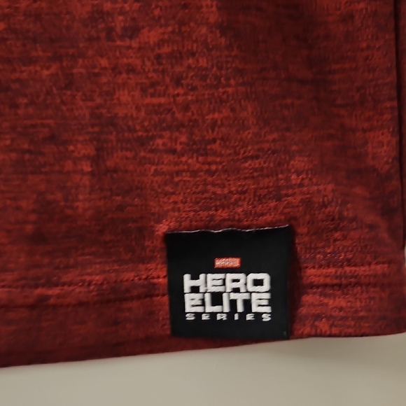 Marvel Hero Elite Series Spiderman Red Short Sleeve Tee Disney Small WDW Spidey - Picture 2 of 7